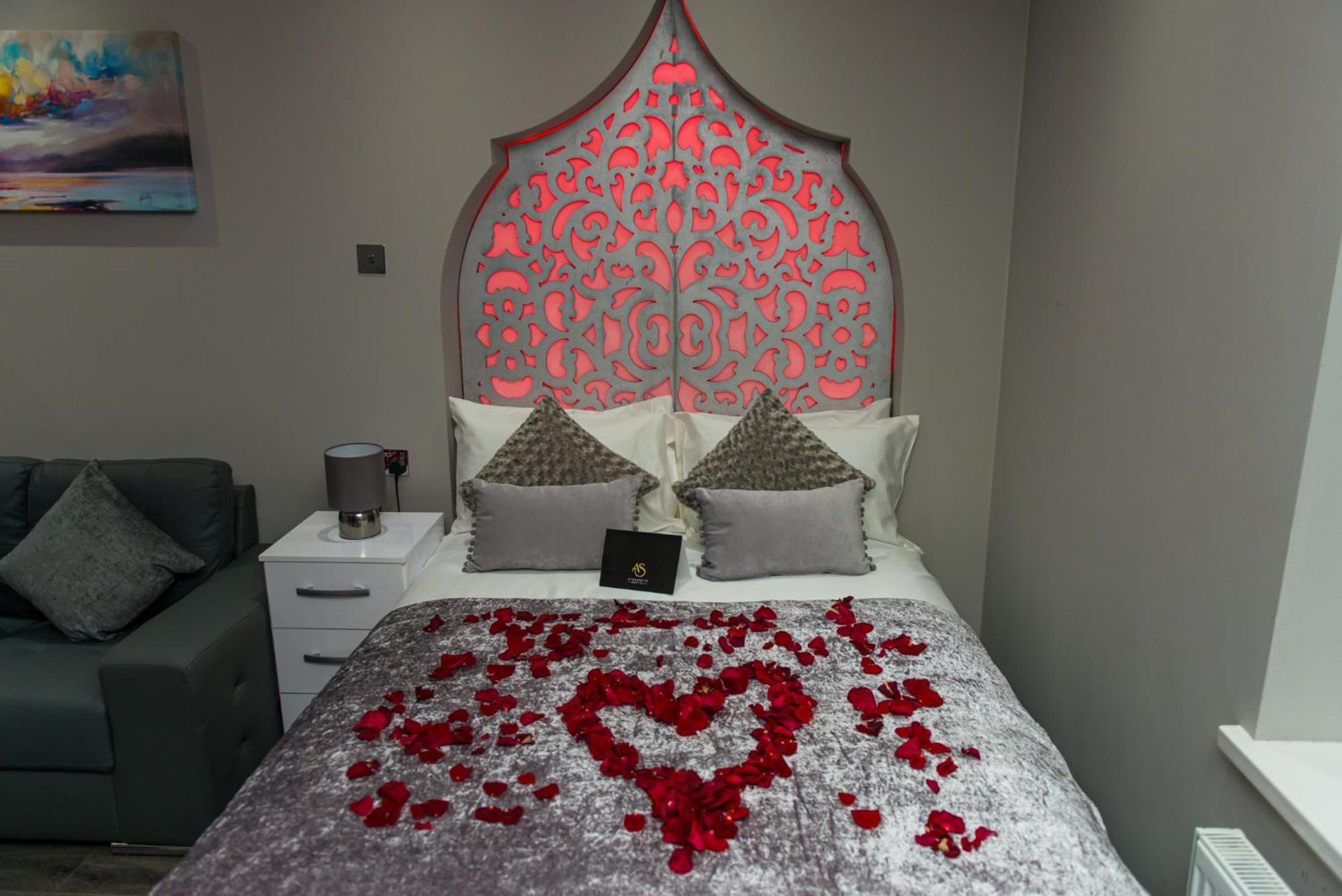 Aphrodite Suites Хъдърсфийлд Стая снимка
